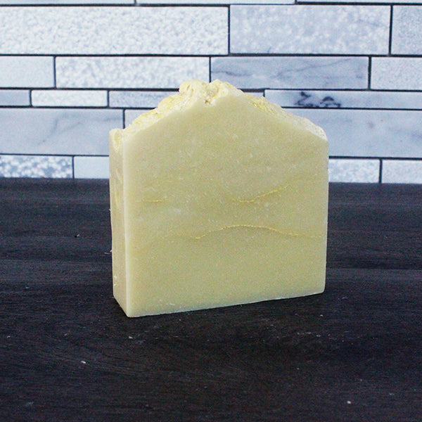 Light Yellow Cold Process Soap with Mica Lines – Sparkling Ginger
